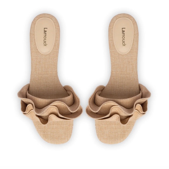 Larroudé Ivy Ruffle Raffia Slide Sandal- only worn once! - Picture 2 of 3